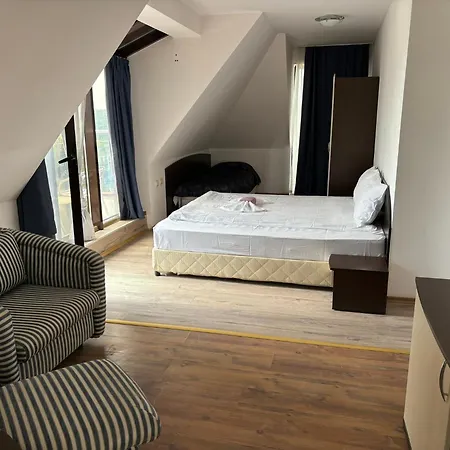 семеен катерини Hotel Sinemorec