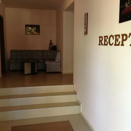 семеен катерини Hotel Sinemorec