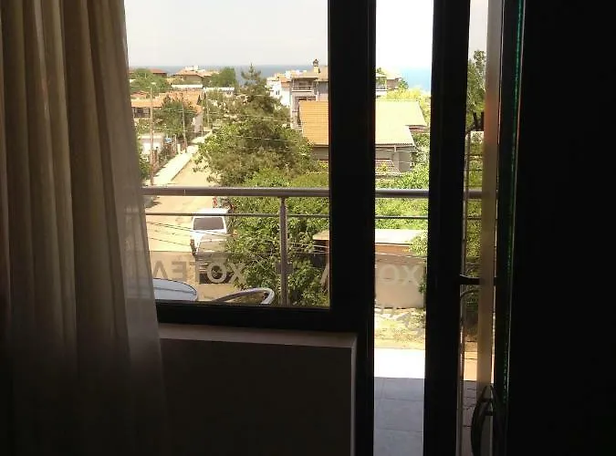 семеен катерини 2* Szinemorec